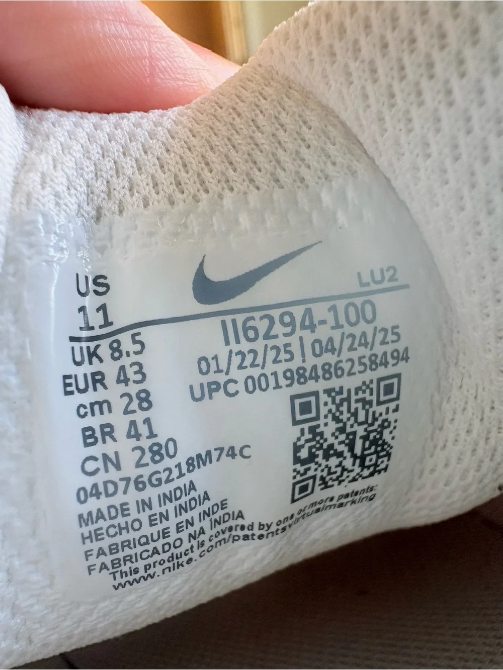 Nike V5 RNR Women’s Sneakers Size 11 Natural Ivory Black